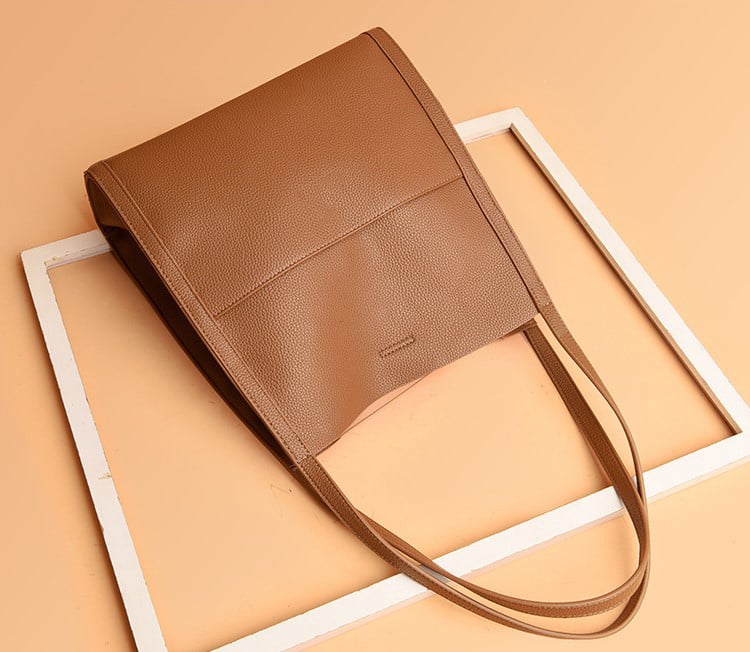 Simple Leather Shoulder Bag