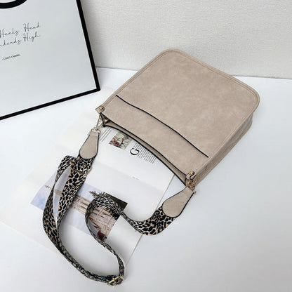 Nellie's| Leather Shoulder Bag with Colorful Strap